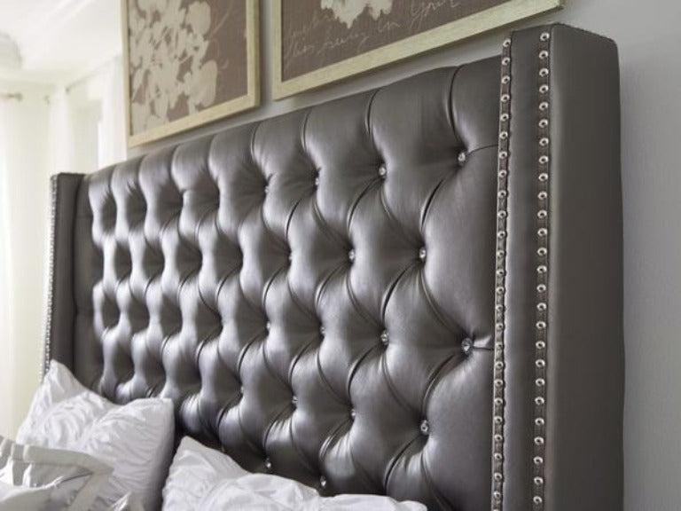 Coralayne Upholstered Queen Bedroom set - Katy Furniture