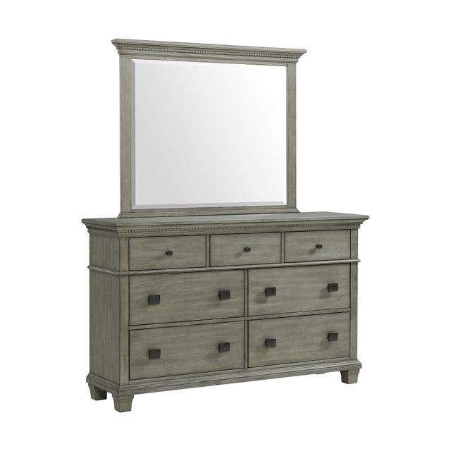 Crawford Queen Bedroom Set w/ Chest & FREE Gentleman Chest
